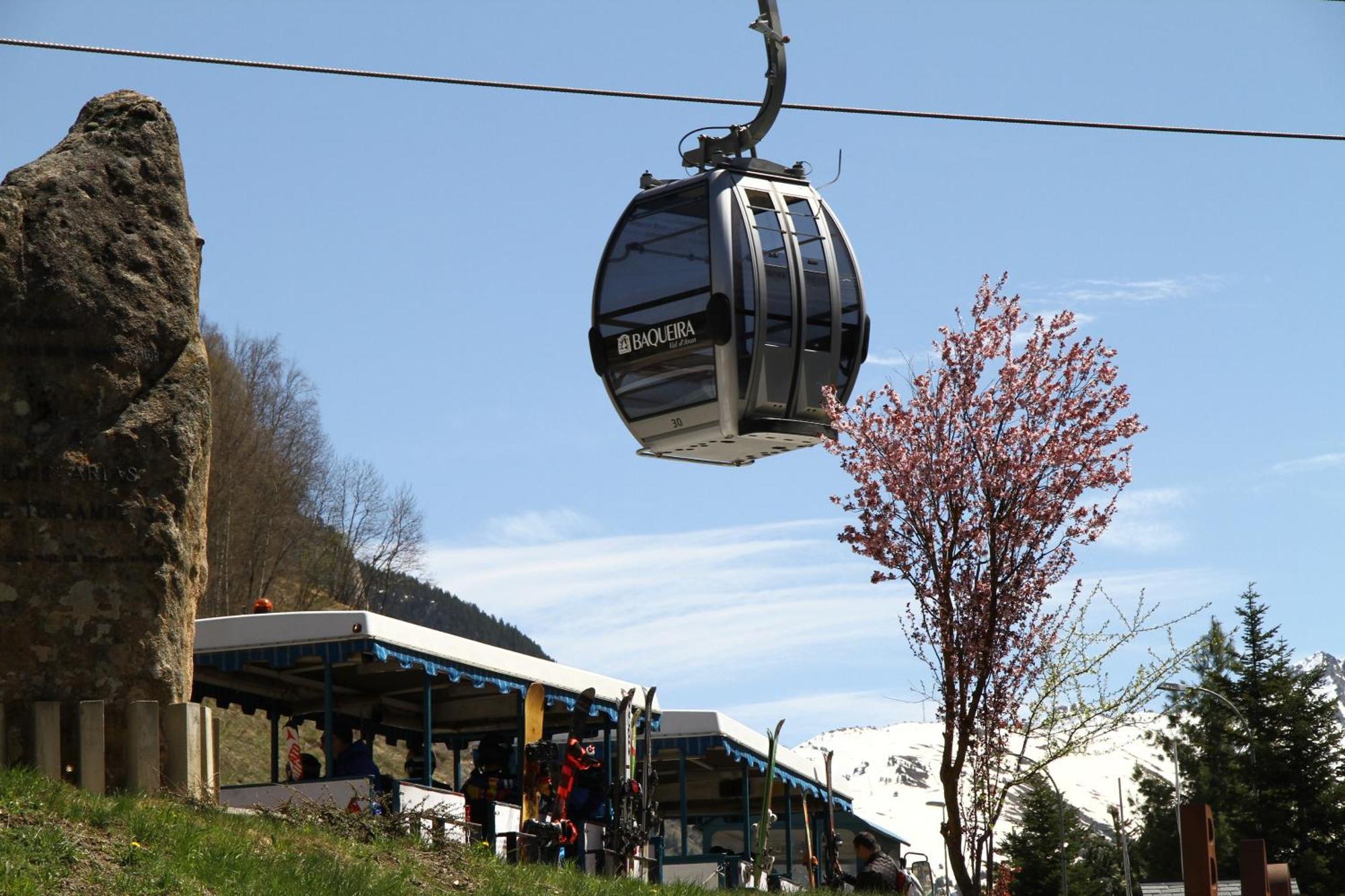 Salardú Apartamentos Snoe Mont Romies מראה חיצוני תמונה
