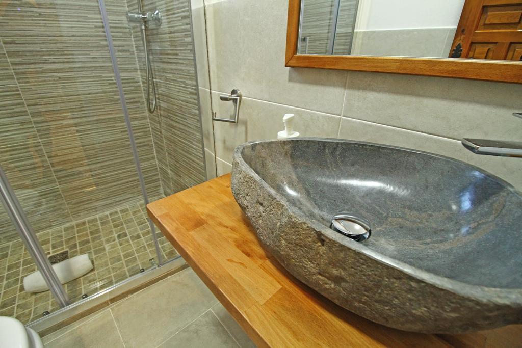 Salardú Apartamentos Snoe Mont Romies מראה חיצוני תמונה
