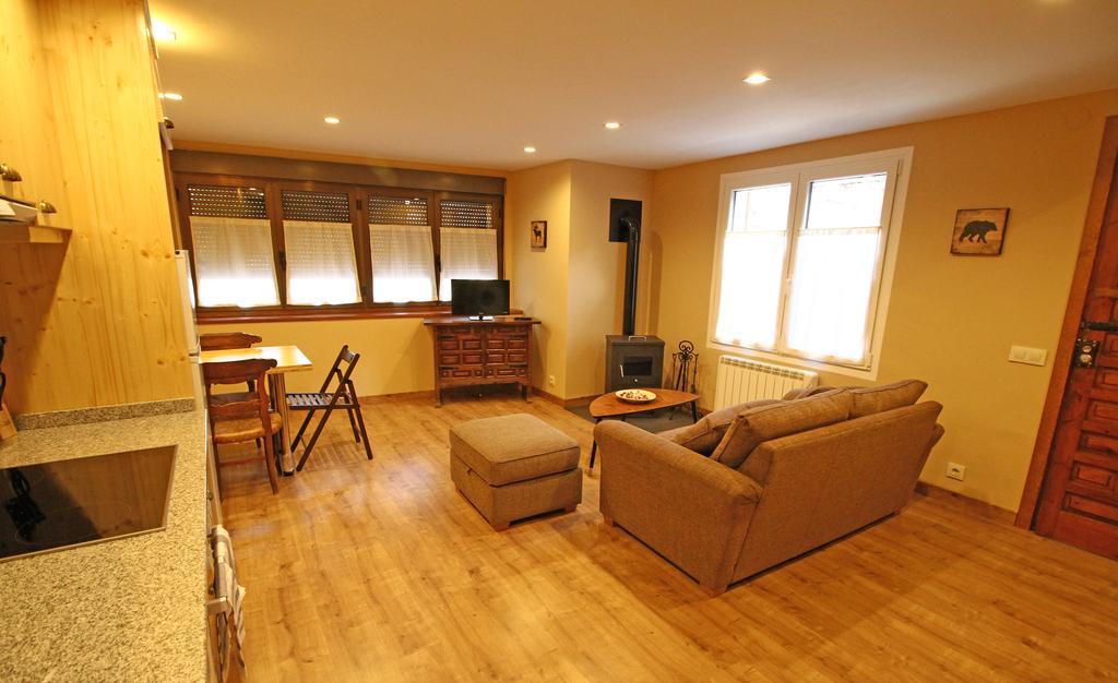 Salardú Apartamentos Snoe Mont Romies מראה חיצוני תמונה